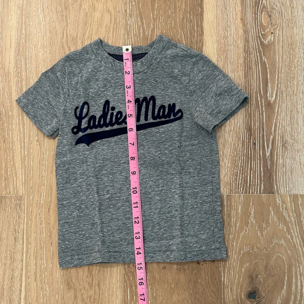 Boys Ladies Man T-Shirt gray‎ with appliqué size 2T